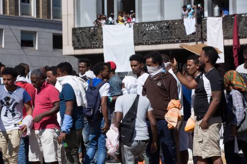 "Quei profughi pilotati dai ras delle okkupazioni"