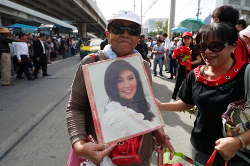 Bangkok, l'ex premier è sparita. Fuga all'estero: rischiava 10 anni