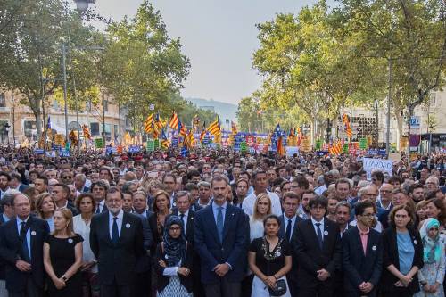 Salgono a sedici le vittime dell'attentato dell'Isis a Barcellona