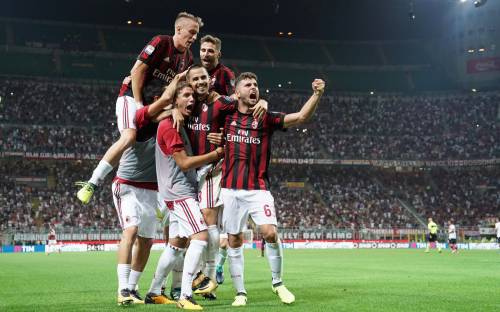 Cutrone-Suso, il Milan non sbaglia: Cagliari ko 2-1 al Meazza