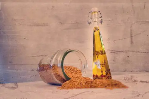 Olio di sesamo: così mantiene la pelle sana e bella