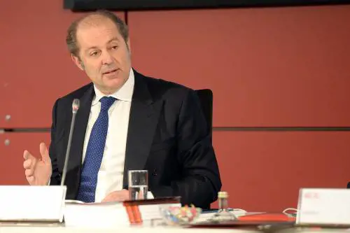 Generali inaugura l'anno con utili sopra le attese