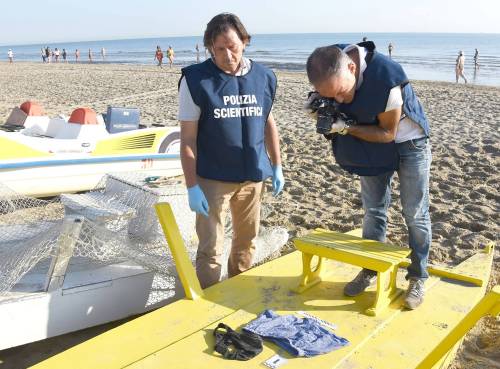 Rimini, trovata la bottiglia usata per minacciare trans stuprata