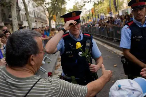 Paura a Barcellona per una sostanza urticante trovata in metro
