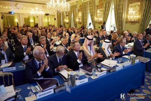 Il Pil non illude i poteri forti: "La ripresa c'è, ma è fragile"