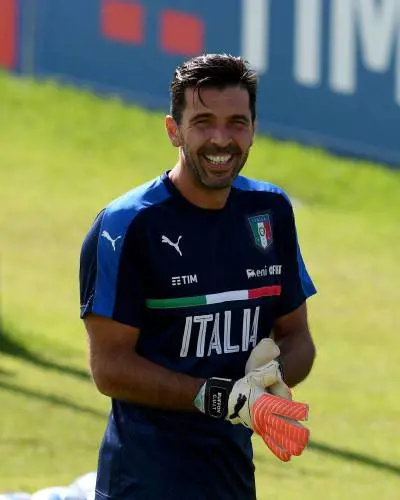 Albertosi difende Buffon: "Le critiche? Resta sempre il numero uno"