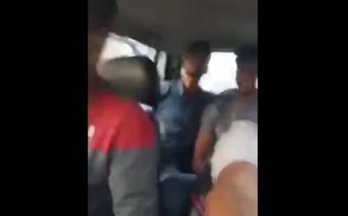 India, in diretta su Fb mentre guida, schianto tragico contro palo: 3 morti e un ferito