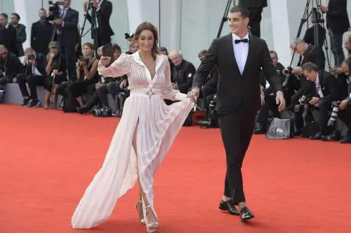 Uomini e Donne, Sonia Lorenzini: "Mi hanno cacciato da un santuario"