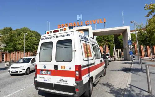Lasciate la politica fuori dagli ospedali