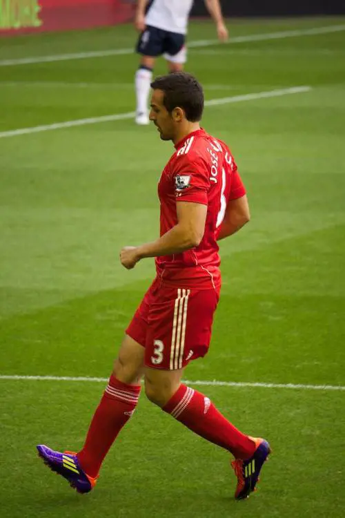 Ex Liverpool, Enrique annuncia: "Mi ritiro, non posso diventare invalido"