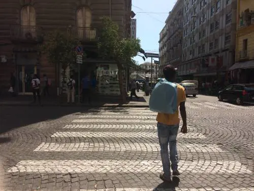 Napoli, il fotoracconto del quartiere Vasto