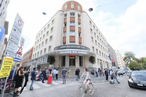 Apre il Palazzo del cinema: nove sale, ristoranti e asilo