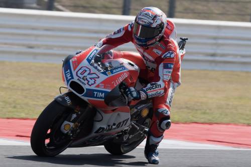 Viñales e Dovi all'assalto di Marquez
