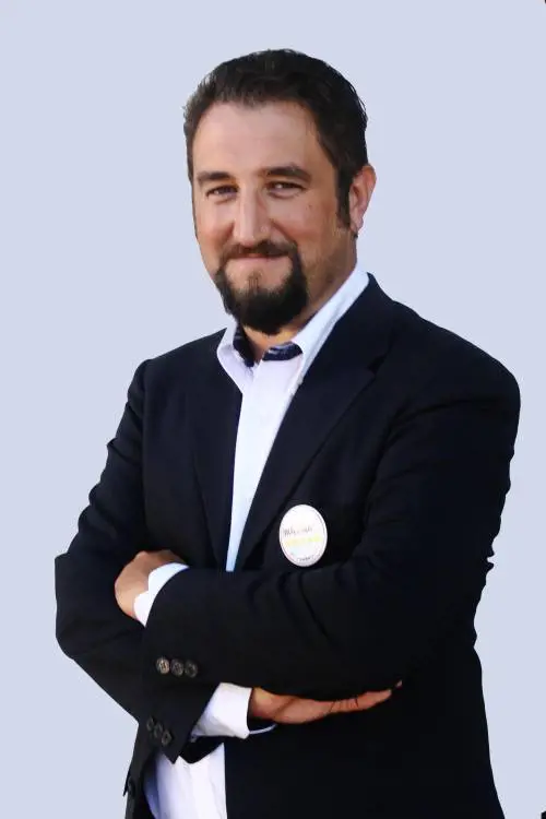 Il furbetto Cancelleri viola silenzio elettorale. Ma poi rimuove il post