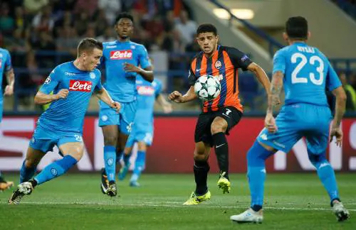 Italia lontana dall'Europa. Anche il Napoli sbatte su Taison e lo Shakhtar