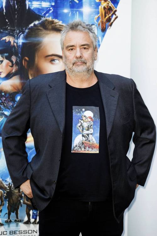 Attrice denuncia Luc Besson: "Mi ha drogata e violentata"