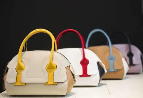 Mipel celebra la creatività con Warhol e Westwood