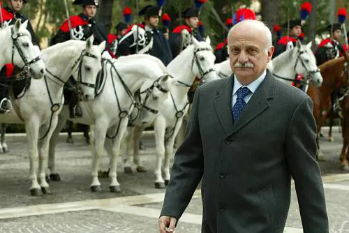 "I criminali si mettono le etichette per avere una copertura politica"