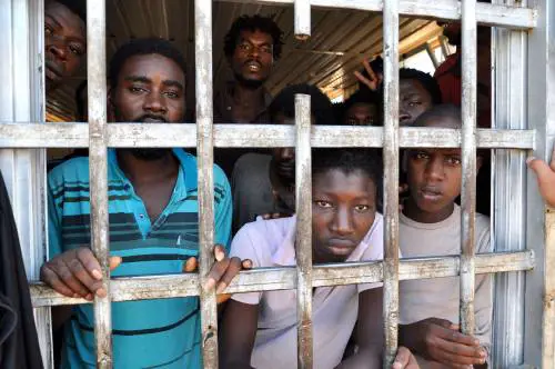 Migranti, pure Minniti e Salvini denunciati con l'Europa all'Aja