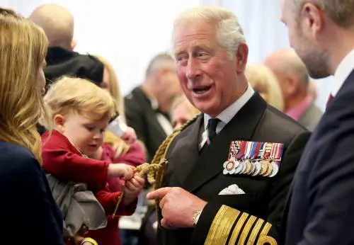 Il gran rifiuto di Carlo d'Inghilterra: non regnerà da Buckingham Palace