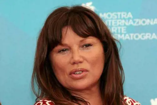 Serena Grandi: "Ho votato Lega. Salvini dà dignità all'Italia"