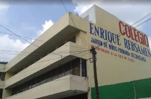 Messico, crollata anche scuola elementare durante le lezioni