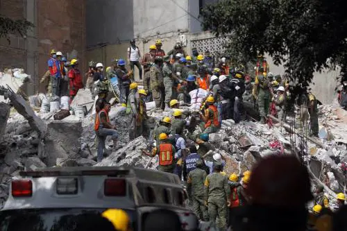 Il terremoto fa strage di bambini