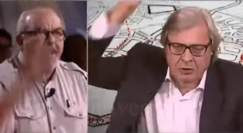 "Comunista", "criminale" Scintille tv Vauro-Sgarbi