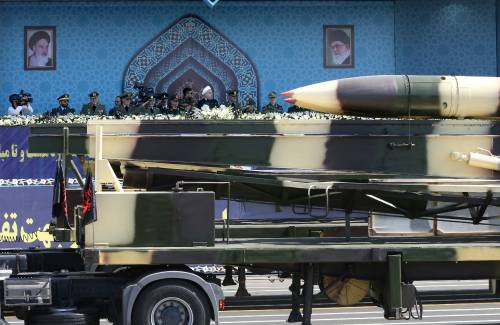 "L'Iran ha testato con successo un nuovo missile balistico"