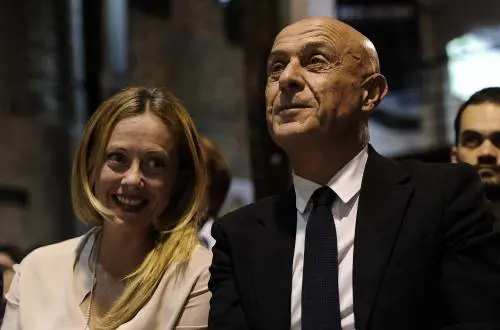 Il ministro di ferro Minniti piace a destra solo a metà