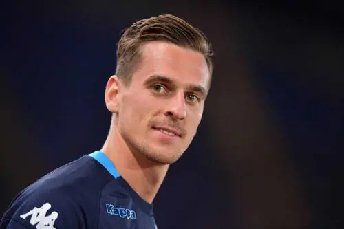 Il Napoli conferma: "L'infortunio al ginocchio di Milik è serio"