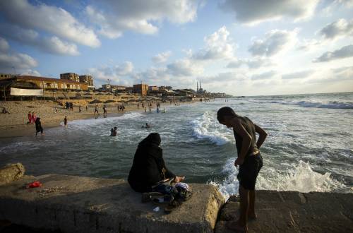 Prove di dialogo tra palestinesi: il governo si riunisce a Gaza