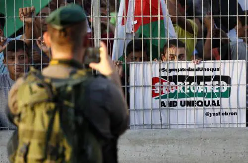 Tre israeliani uccisi in Cisgiordania. Hamas: "È l'intifada"