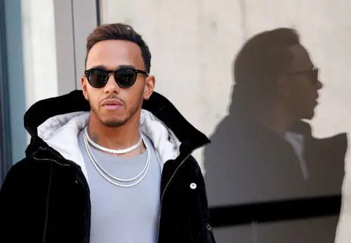 Hamilton al veleno su Vettel: "Che bello veder emergere le sue debolezze"