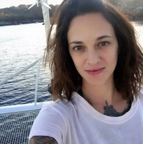 Asia Argento contro le attrici di "Dissenso Comune": "Facile non fare i nomi"