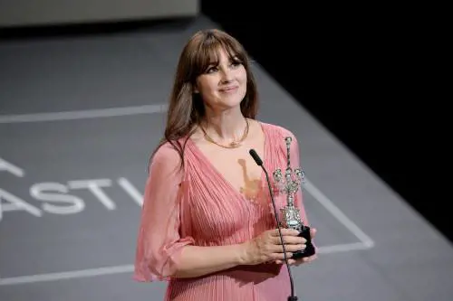 Monica Bellucci sexy al San Sebastian Film Festival
