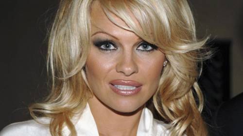 Pamela Anderson: "Hugh Hefner mi ha amato"