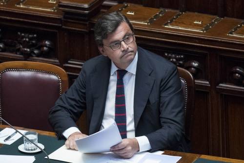 Il governo e Tim si giocano la "partita doppia" multa-rete