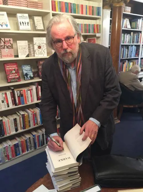 "Darke", il lato simpatico della misantropia