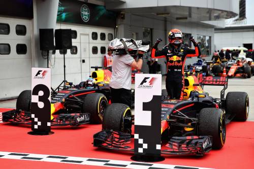 Gp Malesia, vince Verstappen davanti a Hamilton