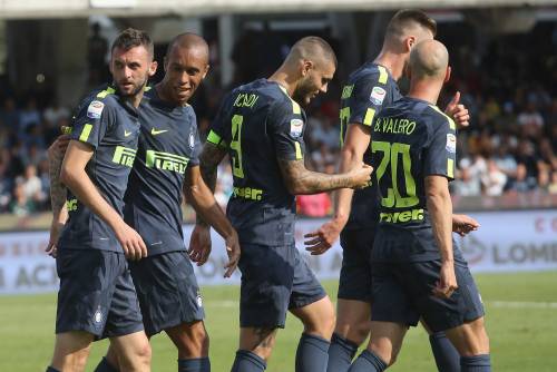 L'Inter espugna Benevento con la doppietta di Brozovic: nerazzurri secondi