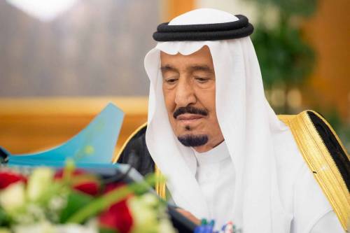 L'Arabia Saudita ora sprofonda. E chiede aiuto al 'nemico' Putin