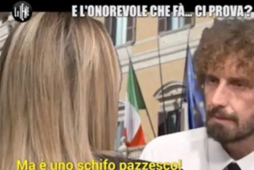 Il deputato centrista fa avances ​alla collaboratrice pagata in nero