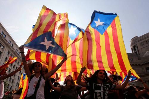 Madrid minaccia la Catalogna "Reagiremo all'indipendenza"