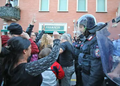 Un blitz animalista ferma il Palio delle oche
