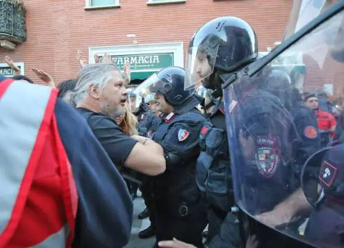 Un blitz animalista ferma il Palio delle oche