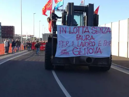 Ilva in sciopero a Taranto e Genova