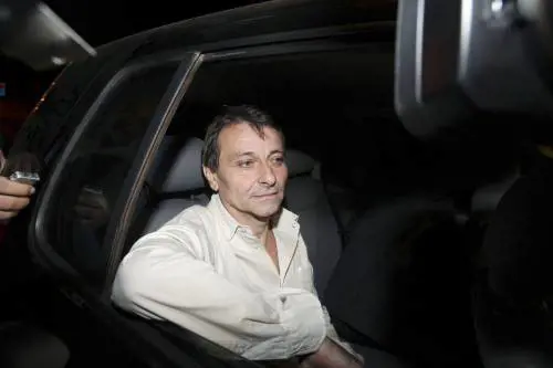 Terroristi, condannati e fuggiti. I 50 Battisti da riportare in Italia