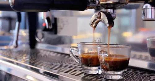 La colazione al bar? Quanto ci costa. I rincari al bancone