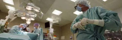 Medici litigano, bimba muore: sospesi solo 7 giorni al mese